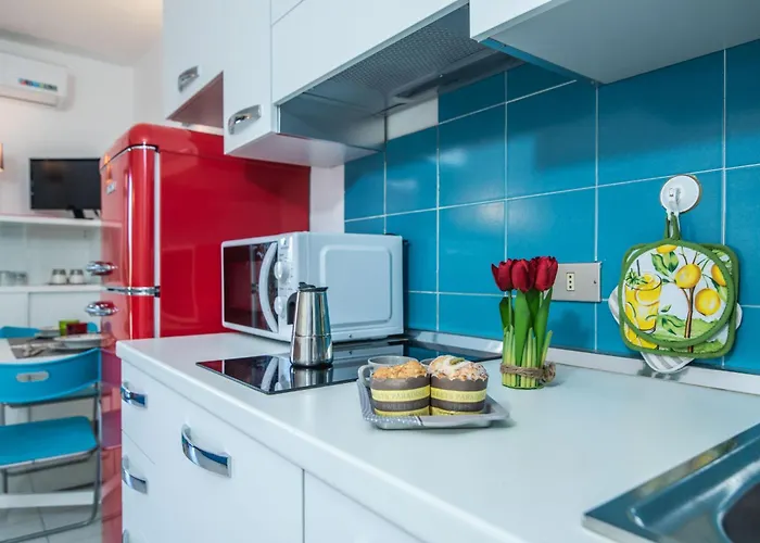 Appartement Vacanze Da Giuly With Shared Pool - Happy *